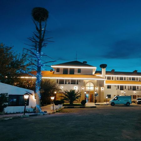 ホテル Amrouss Touristic Darmaroc アズルー エクステリア 写真