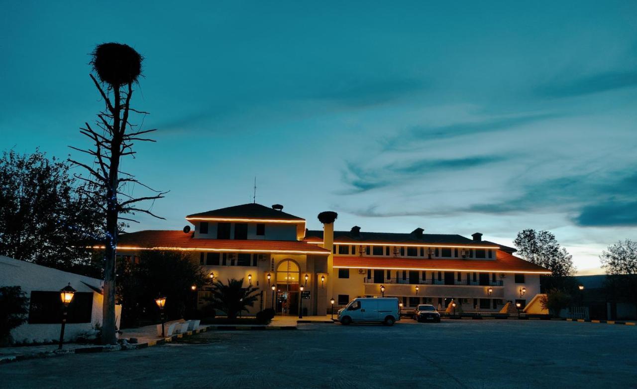 ホテル Amrouss Touristic Darmaroc アズルー エクステリア 写真