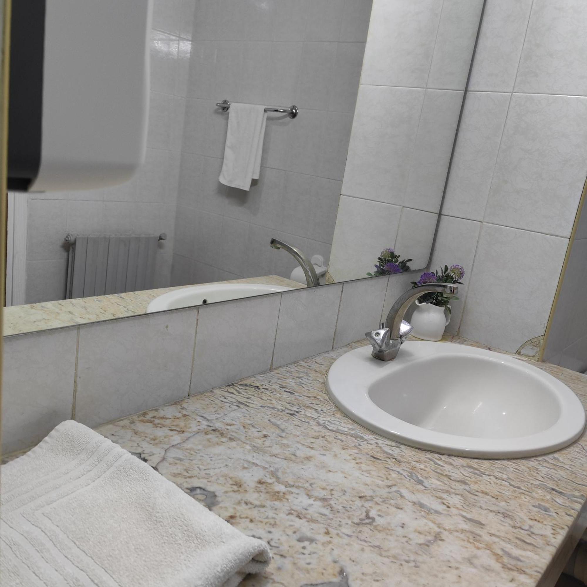ホテル Amrouss Touristic Darmaroc アズルー エクステリア 写真