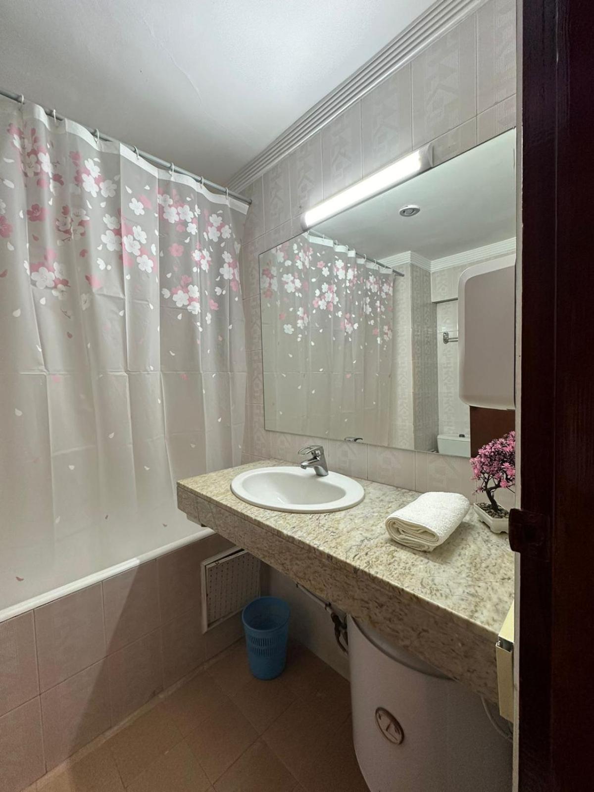 ホテル Amrouss Touristic Darmaroc アズルー エクステリア 写真