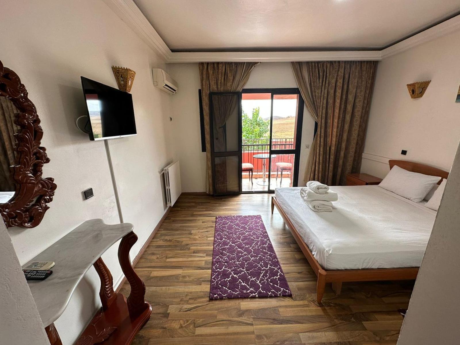 ホテル Amrouss Touristic Darmaroc アズルー 部屋 写真