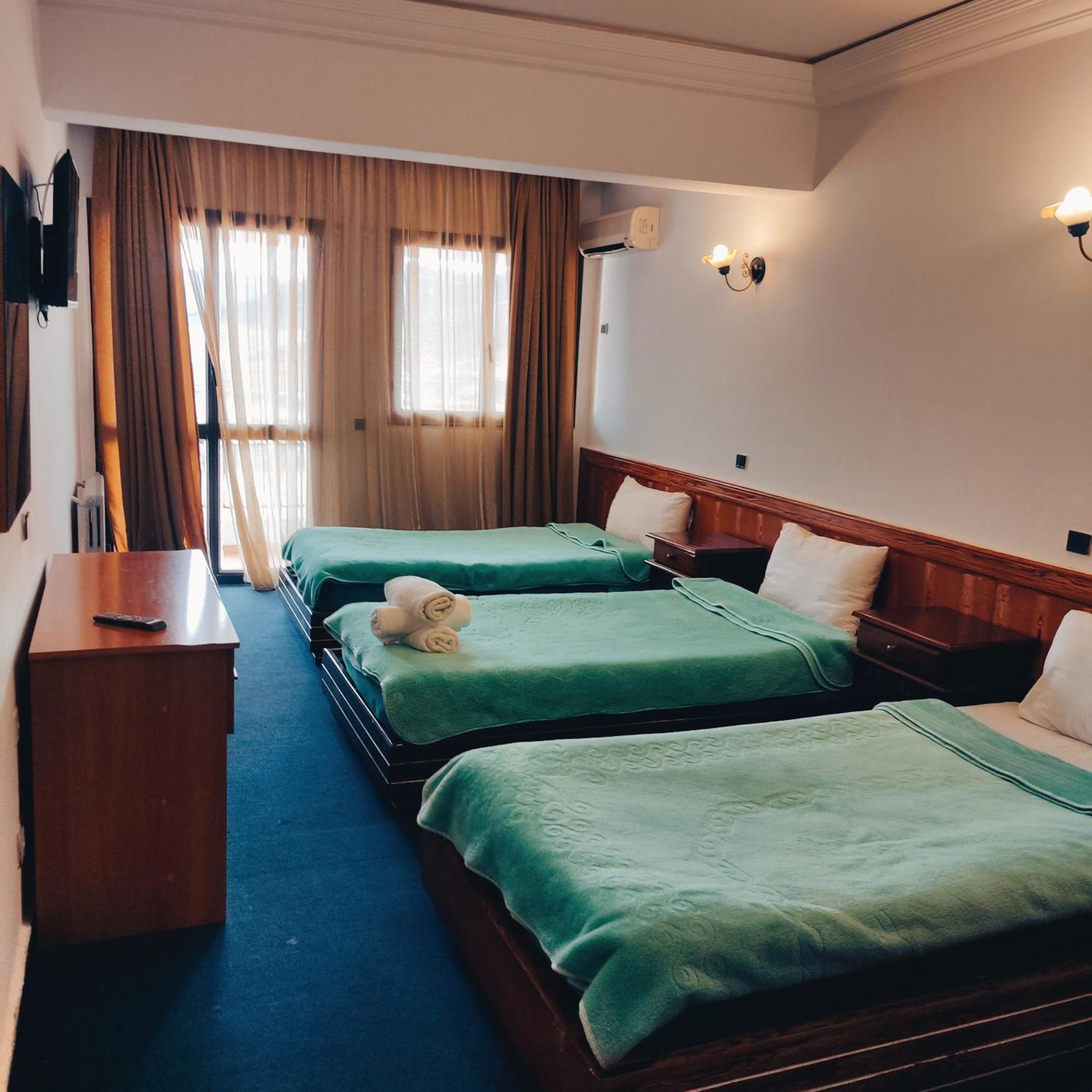 ホテル Amrouss Touristic Darmaroc アズルー 部屋 写真