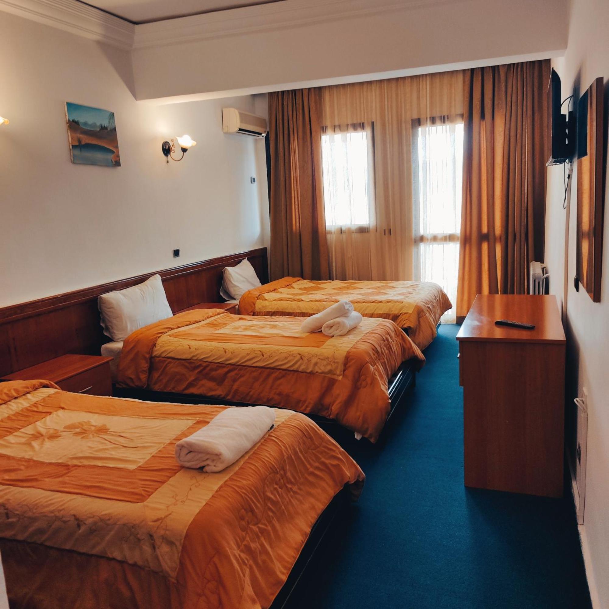 ホテル Amrouss Touristic Darmaroc アズルー 部屋 写真